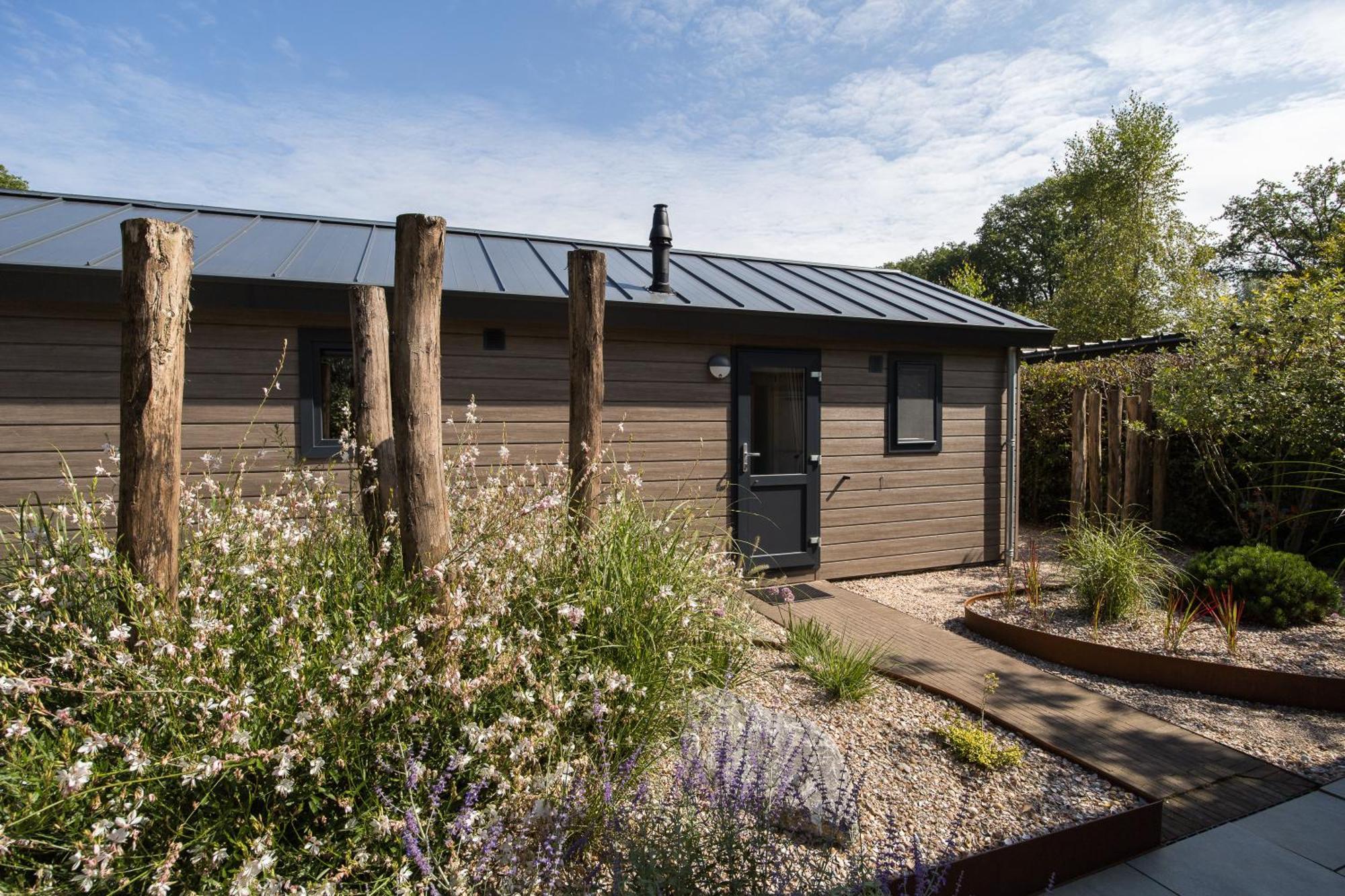אפ Modern Ingericht Chalet Op Groen Park Op De Veluwe מראה חיצוני תמונה